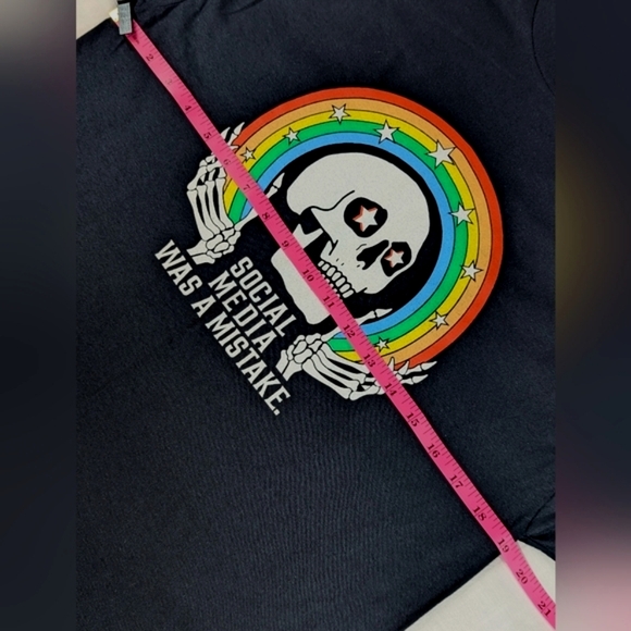 🆕 "Social Media Was A Mistake" Graphic Tee (M) - Picture 8 of 10